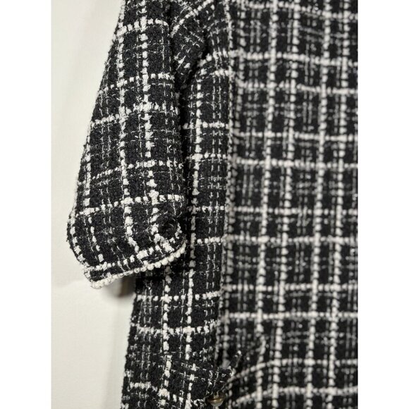 GILLI Plaid Tweed Shift Dress Classic Quiet Luxury Black and White Size Small - Picture 2 of 7